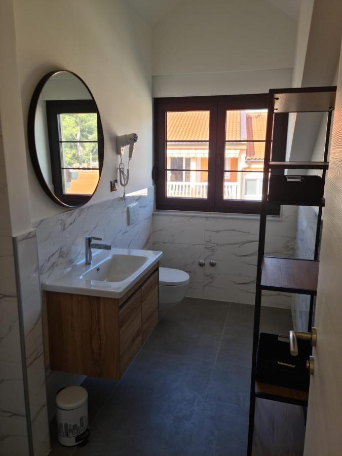 Apartment Appartments Akrapovic Vrsi