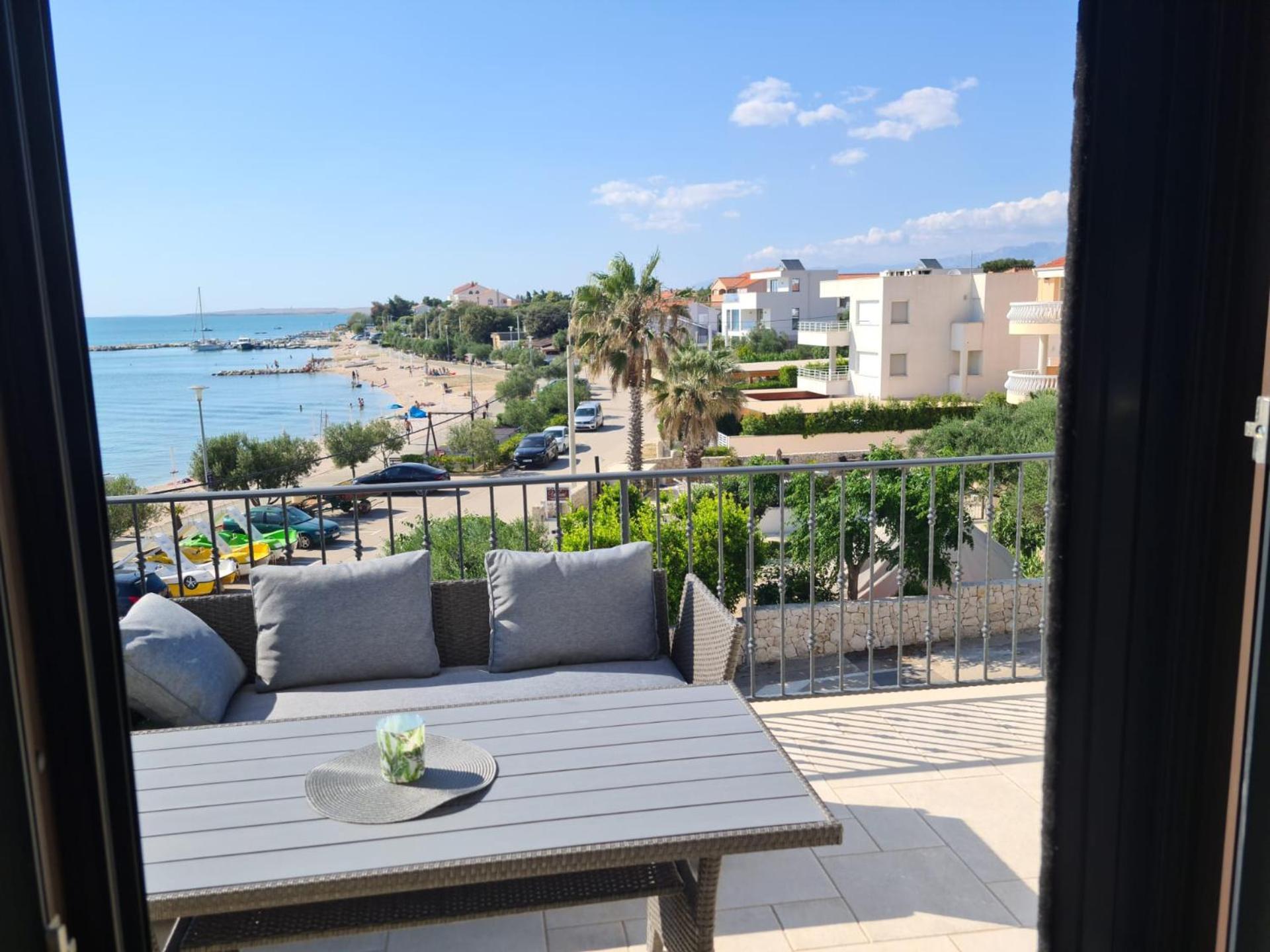 Appartments Akrapovic Apartment Vrsi