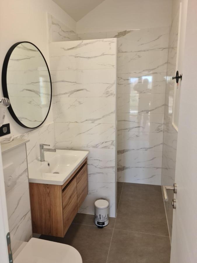 Apartament Appartments Akrapovic Vrsi